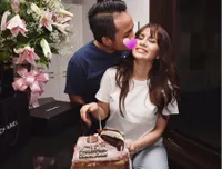 Ulang Tahun, Momo Geisha Dapat Kejutan Tengah Malam Dari Suami