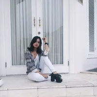 Ulfi Damayanti, Anak Elly Sugigi Yang Manis dan Stylish