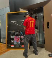 Ultah ke-30, Potret Atta Halilintar Rayakan dengan Pakai Jersey Asli Ronaldo - Beli Ratusan Juta dari Martunis