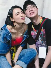 Umbar Kemesraan, Simak 8 Potret Wika Salim Bareng Kekasih yang Disebut Netizen Mirip Indra Kenz