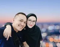 Umumkan Kabar Kehamilan Setelah 7 Tahun Menikah, Intip Potret Romantis Lyra Virna dan Muhammad Fadlan yang Jarang Disorot!