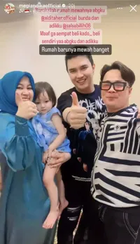 Undang Anak Yatim-Piatu, Ini 9 Potret Aldi Taher Gelar Syukuran Rumah Baru - Cium Kaki Sang Ibunda Bikin Warganet Tersentuh