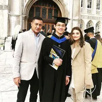 Usai Hadiri Wisuda Teuku Rassya, Nurah Syahfirah Liburan di London dan Belanda
