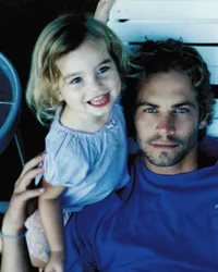 Usia 19 Tahun, Meadow Putri Paul Walker Kini Makin Cantik & Hot!