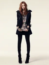 UEE After School Untuk Sesi Foto Merk Fashion HCONNECT