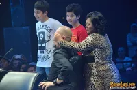 Ulang Tahun Ahmad Dhani - Mulan Cium Tangan Dhani