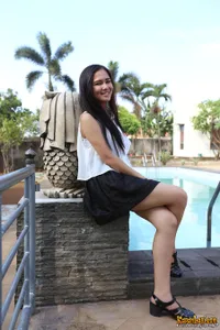 Ulang Tahun, Pacar Lucky Perdana Belum Boleh Menikah