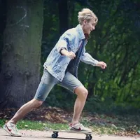 Kerennya Idolamu Main Skateboard, Meski Ada Yang Tak Bercelana!