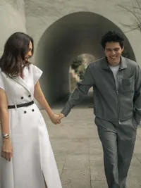 Valentine Penuh Cinta, Luna Maya dan Maxime Bouttier Bagikan Deretan Potret Mesra Mereka