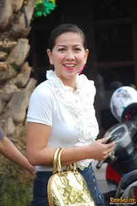 Venna Melinda di Rumah Singgah Sekar Sanggar Titian Ilmu