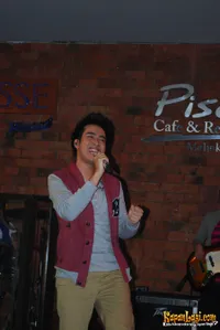 Vidi Aldiano Launching Album di Pisa Kafe Mahakam