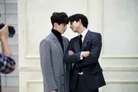 Wajah Ganteng & Gaya Keren Lee Dong Wook Yang Bikin Gagal Move On