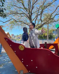 Wajahnya Selalu Disembunyikan, Potret Terbaru Zalina Anak Raisa dan Hamish Daud - Rambut Panjangnya Curi Perhatian