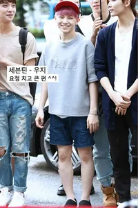 Walau Pendek, Idol K-Pop Tampan Ini Nyatanya Mungil Nggemesin