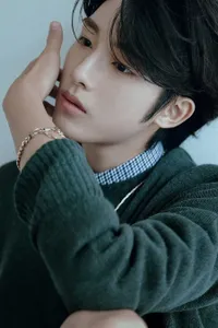 Winwin NCT Pancarkan Visual Menawan di Pemotretan Terbaru Bersama Lacoste!