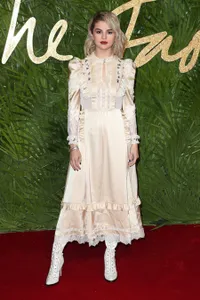 Worst Dressed Fashion Awards 2017, Selena Gomez - FKA Twigs