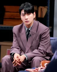 Yasinan Bareng Mas Gwenchana! Lee Yi Kyung Repost Story Random Penonton Drama 'MARRY MY HUSBAND' Asal Indonesia