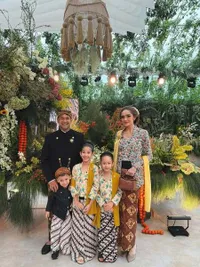 Yasmine Wildblood di Pernikahan Darma Mangkuluhur, Bikin Patricia Schuldtz Nangis