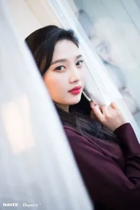 Yeji ITZY - Rose BLACKPINK, 8 Idol K-Pop Cewek Ini Bikin Fans Jatuh Cinta dengan Visual Unik Mereka