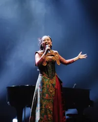 Yura Yunita Sebut Nyanyi Adalah 'Healing', Tak Pernah Jenuh Selama Belasan Tahun Berkarya