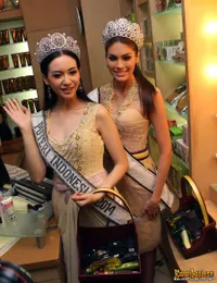 Yuk Ikut Miss Universe 2013 Belanja - Borong Produk Indonesia