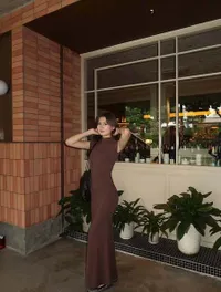 Zoe Abbas Jackson Ultah ke-23 dengan Mendaki Gunung Huangshan: Di Luar Zona Nyaman