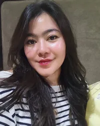 Zumi Zola Sudah Nikah Lagi, Potret Sherrin Tharia yang Masih Betah Sendiri - Makin Cantik Memesona