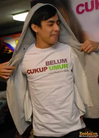 Zidni Adam Hindari Seks Pranikah