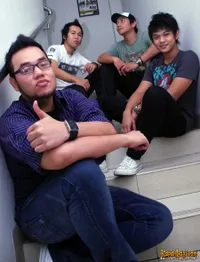 Foto AOP Band