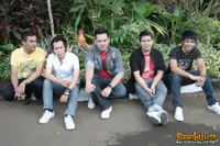 Foto AOP Band