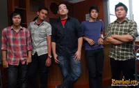 Foto AOP Band