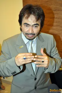 Foto Aa Gatot Brajamusti