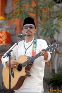 Foto Aa Gatot Brajamusti