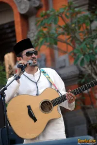 Foto Aa Gatot Brajamusti