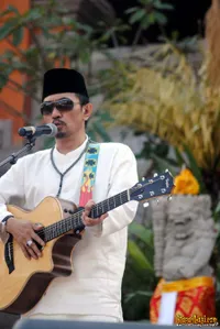 Foto Aa Gatot Brajamusti