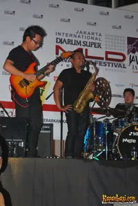 Foto Abdul And The Coffe Theory