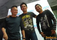 Foto Ada Band