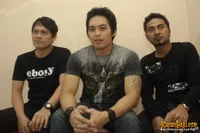 Foto Ada Band
