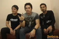 Foto Ada Band