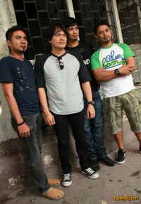 Foto Ada Band