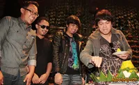 Foto Ada Band