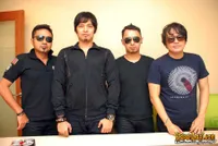 Foto Ada Band