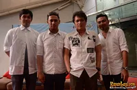 Foto Ada Band