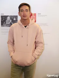 Foto Adipati Dolken
