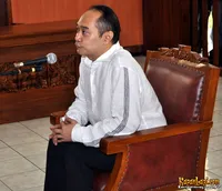 Foto Adjie Notonegoro