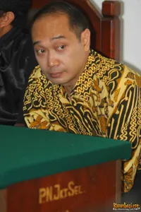 Foto Adjie Notonegoro