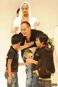 Foto Adjie Notonegoro