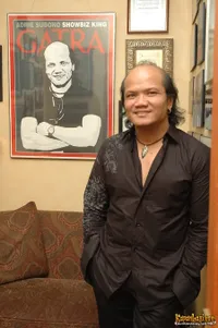 Foto Adrie Subono