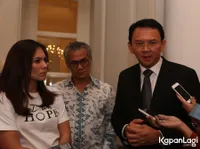 Foto Ahok