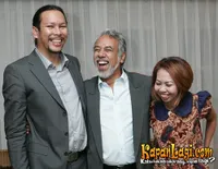 Foto Alberthiene Endah